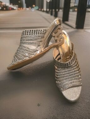 Pre-loved Simply Couture Women's Strappy Rhinestone Slide Dress Sandal Sz 9.